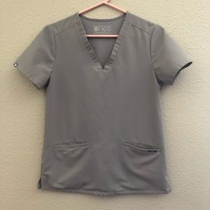 Figs Casma Three-Pocket Scrub Top XS